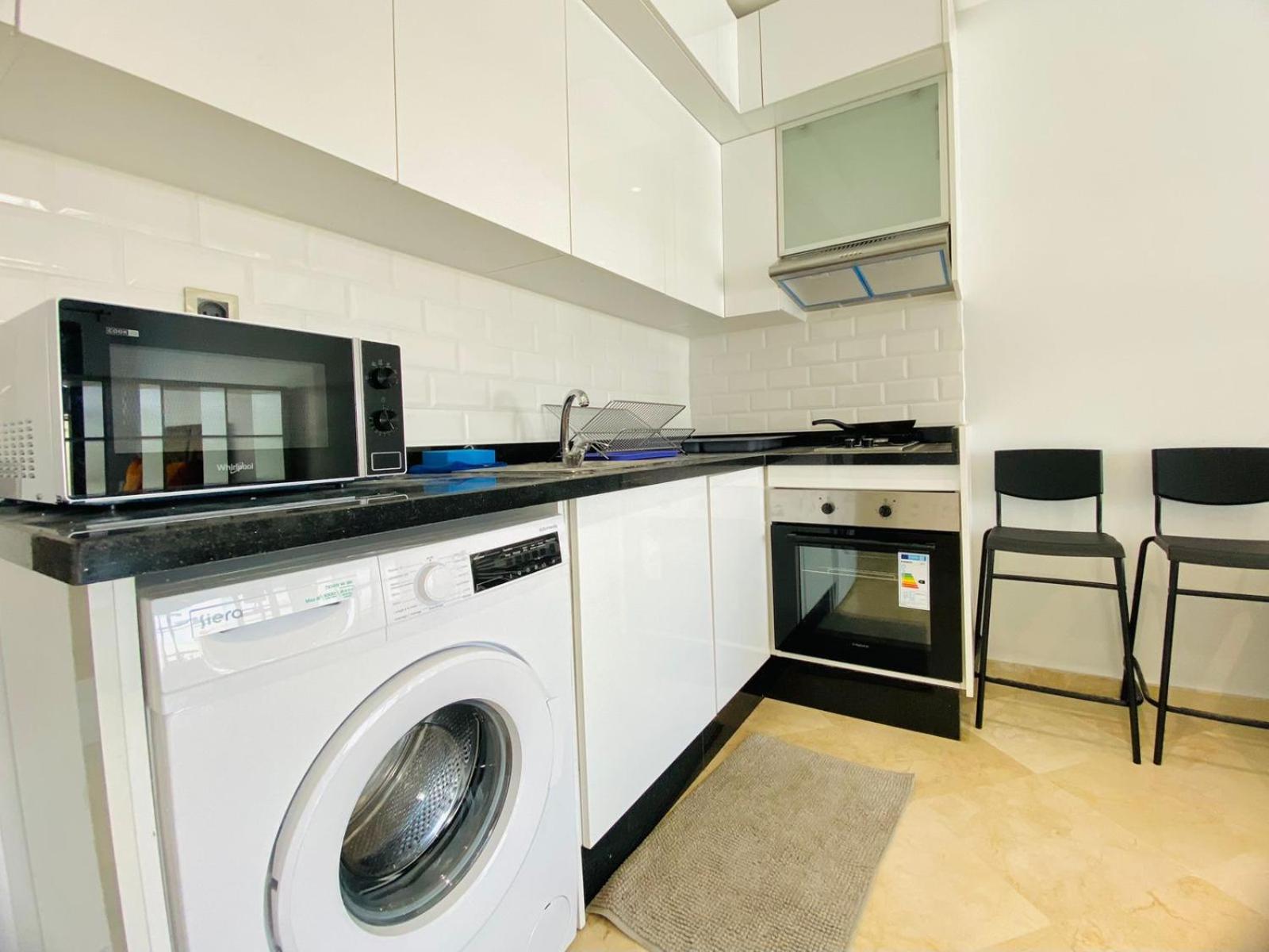 Quiet Top-floor By Med Faculty & Tram Lines Casablanca