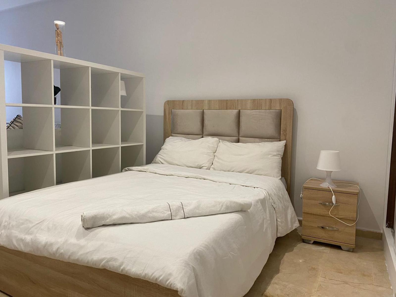 Quiet Top-floor By Med Faculty & Tram Lines * Casa Blanca