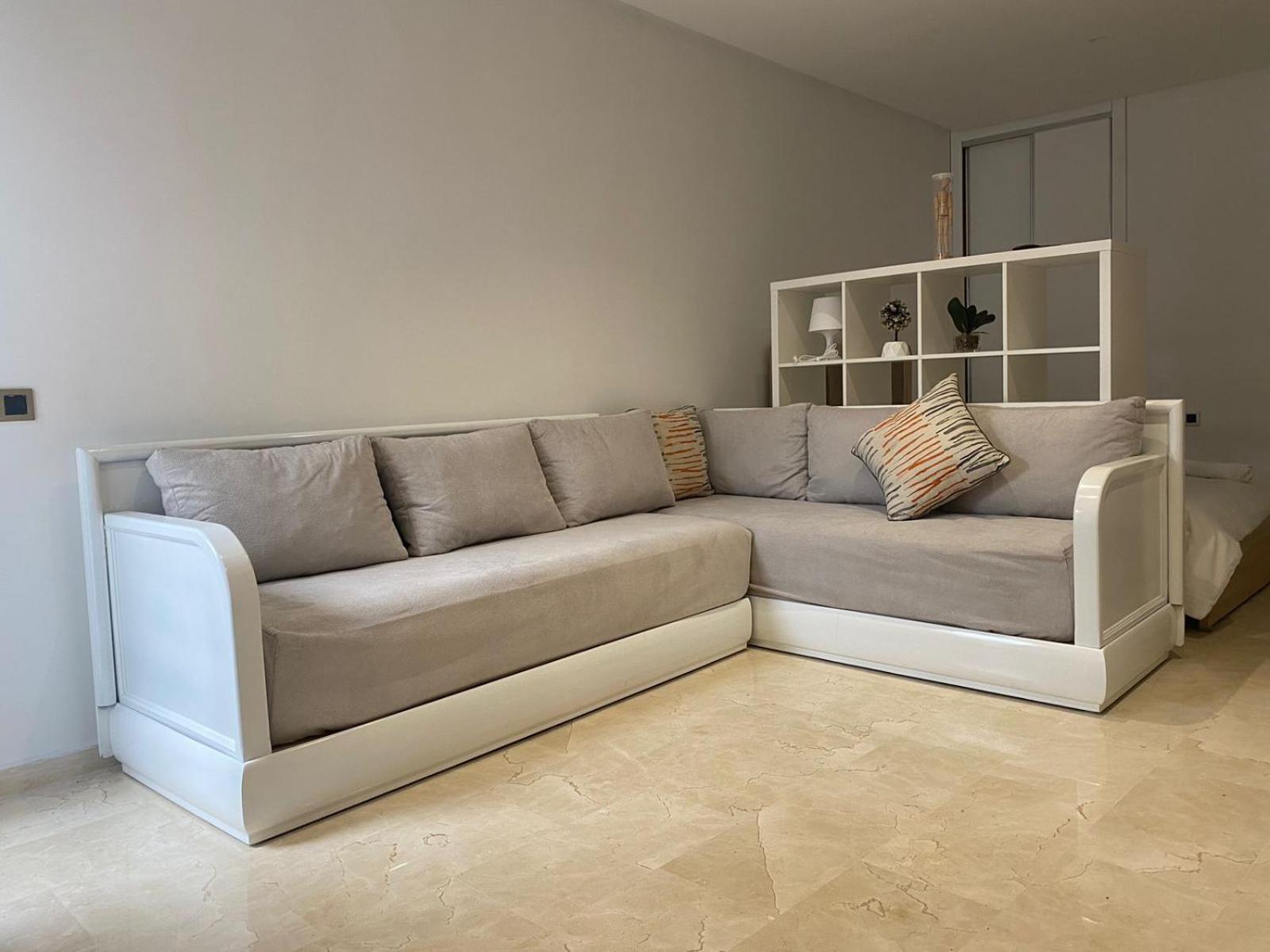 Quiet Top-floor By Med Faculty & Tram Lines Apartamento *