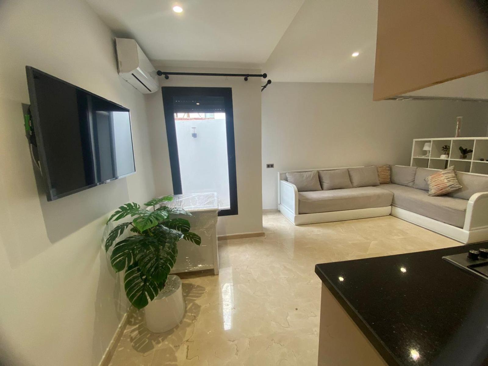 Apartamento Quiet Top-floor By Med Faculty & Tram Lines